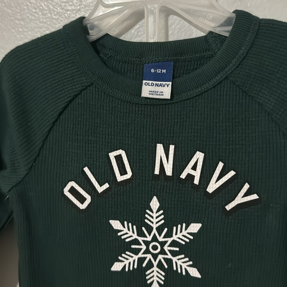 Old Navy Snowflake Set Size 6-12 months - Picture 2 of 4